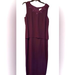 R&M Richards Karen Kwong 14 Plum Burgundy Gown Tier Mother Dress Beaded Bling